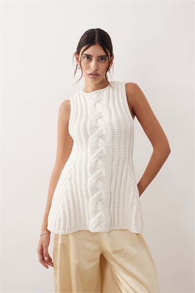 Толстовязеная кофта с баской артикул 151999270