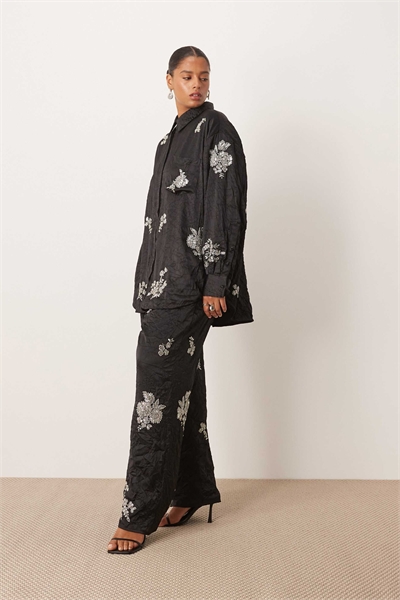 Брюки из гофрированного атласа с цветочным узором co-ord артикул 149248408