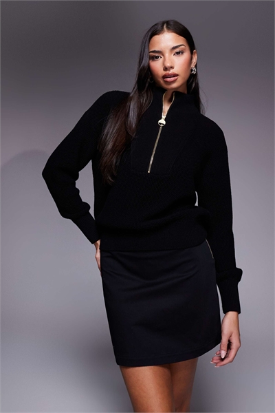 Свитер из трикотажа артикул 153116574