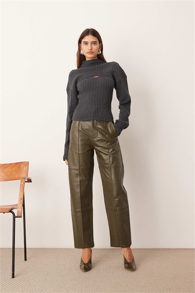 Кожаные узкие брюки артикул 146131122