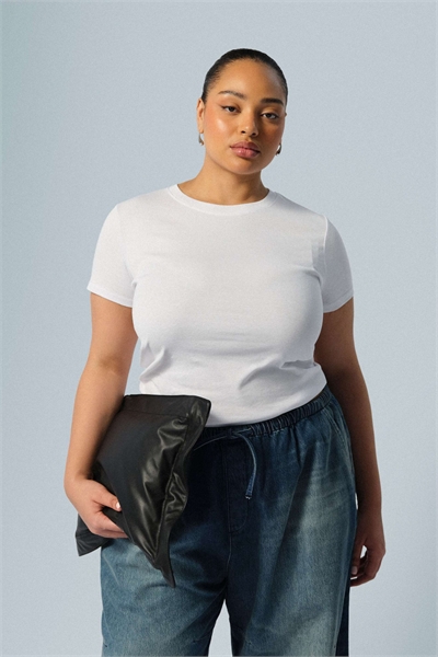 Футболка с круглым вырезом и облегающим кроем артикул 155230670