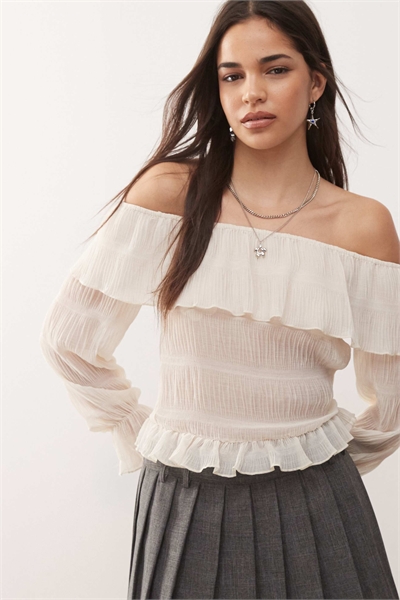 Блузка с оборками, открытыми плечами и длинными рукавами от Kalena артикул 144073208