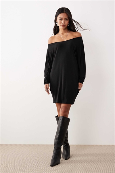 Мини-платье с открытыми плечами и свободным кроем от Shelisa артикул 150836305