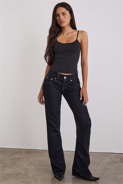 Джинсы с низкой посадкой и скрученными швами артикул 154421412