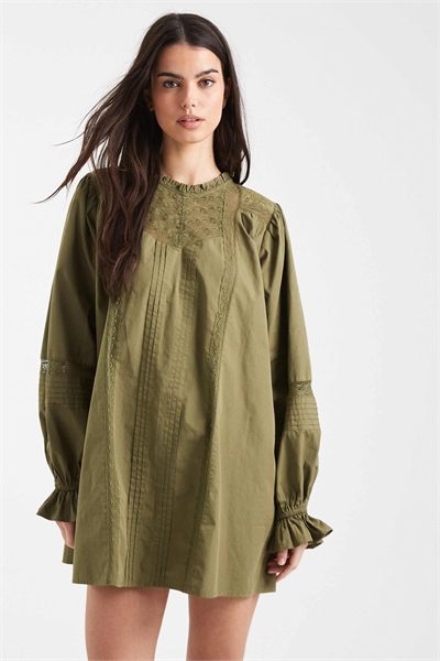 Платье-сарафан из поплина с кружевными вставками, оливкового цвета артикул 150597038