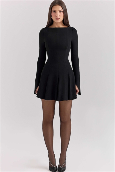 Мини-платье из эластичного крепа с клиновидными вставками от Francesca артикул 149634770