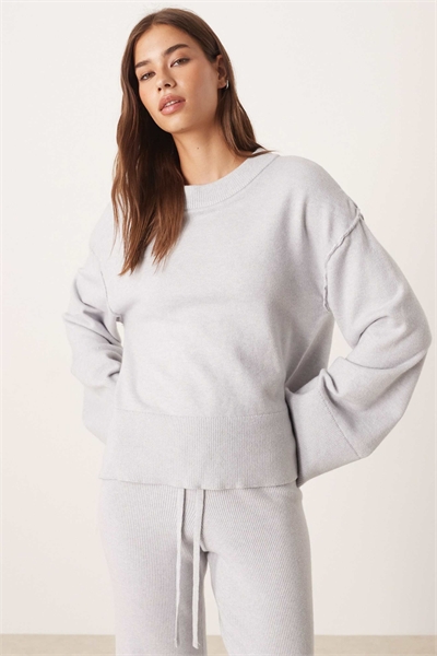 Свитер из тонкого трикотажа с круглым вырезом и длинными рукавами co-ord артикул 151559155