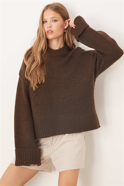 Свитер из трикотажа с круглым вырезом и отложными рукавами артикул 149853441