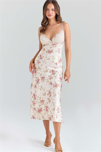 Платье средней длины из атласа цвета слоновой кости с цветочным принтом от Felicity, с косой кройкой артикул 150327115