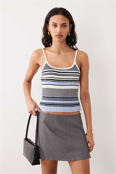 Трикотажный топ-камизоль артикул 155170086