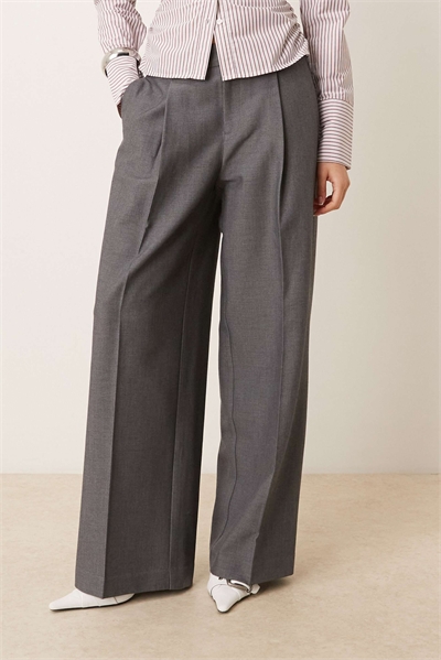 Широкие брюки в складку артикул 154870054