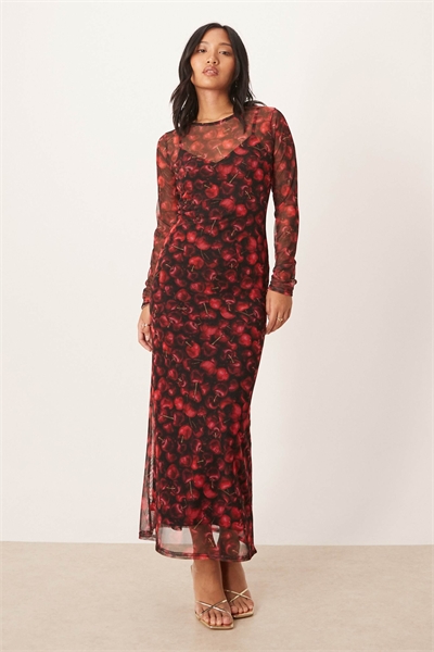 Короткое макси-платье из сетки артикул 152558798