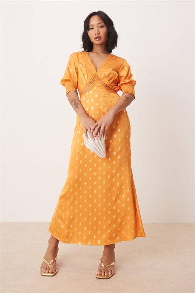 Платье макси Petite May с золотыми вкраплениями артикул 143827075