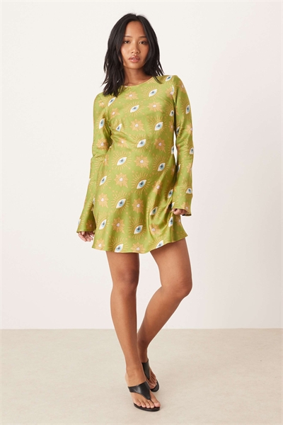 Мини-платье с длинными рукавами артикул 150661351