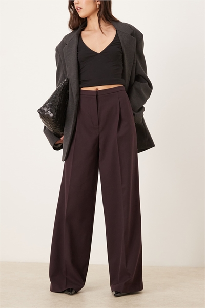 Брюки с заутюженной складкой спереди артикул 154235951