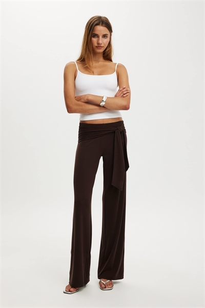 Брюки с медовым оттенком артикул 156354528