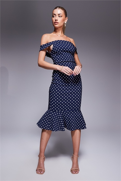 Платье-миди с оборками по подолу Bardot в темно-синий горошек артикул 143710627