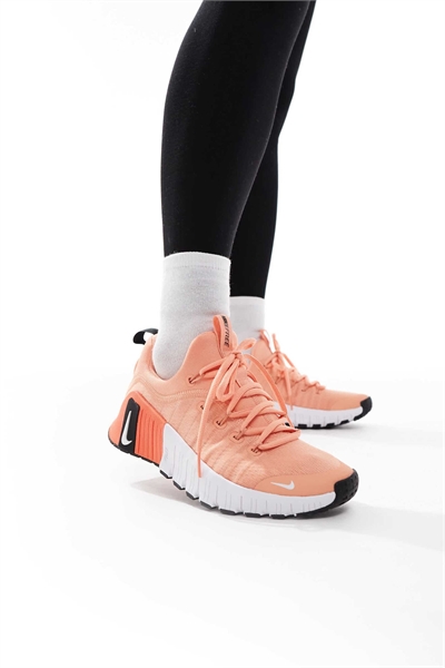 Бесплатные кроссовки Metcon 6 артикул 139987909