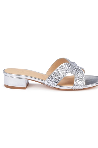 Сандалии-слайды с блочным каблуком, украшенные серебряными стразами артикул 151942563