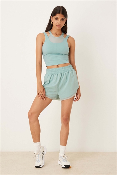 Шорты Nike One Training Dri-FIT с высокой талией и оборками длиной 7,6 см артикул 142398116