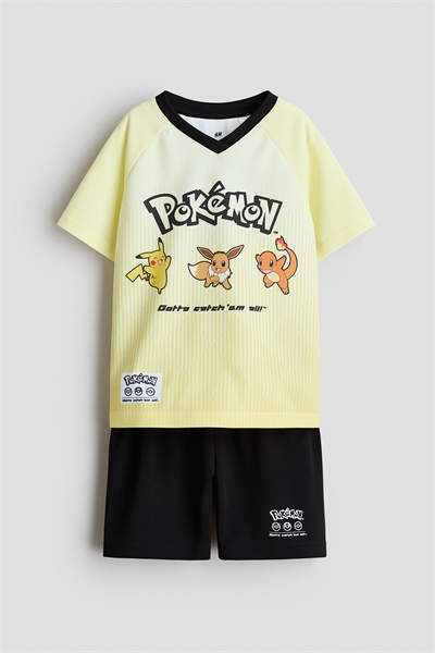 Футбольный комплект из 2 частей артикул 1139330036