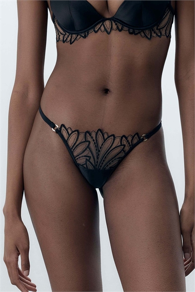 Стринги Pavlina артикул 155852205