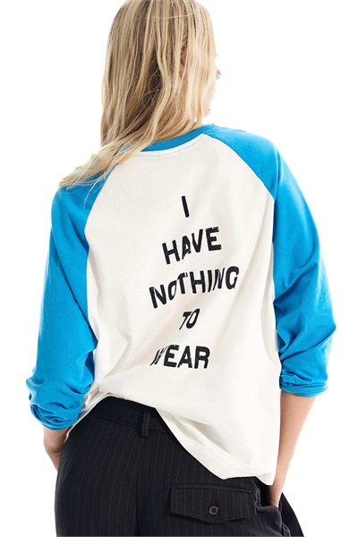 Футболка с длинным рукавом и контрастным принтом артикул 156267868