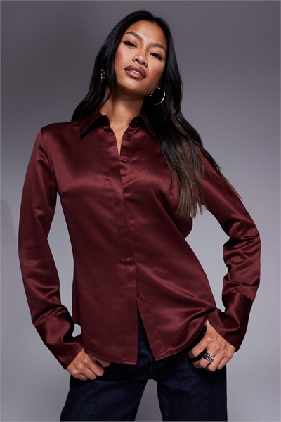 Приталенная атласная рубашка артикул 148697658