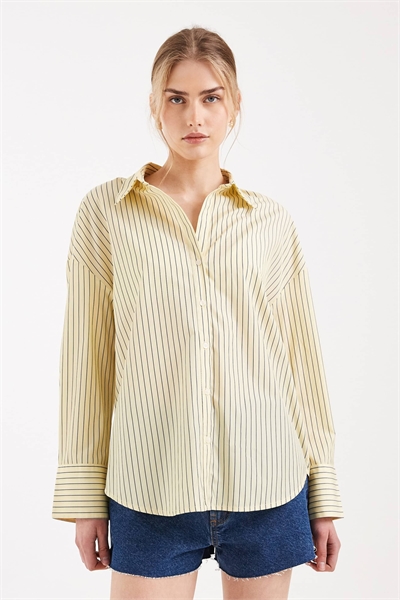 Рубашка свободного кроя артикул 153577550