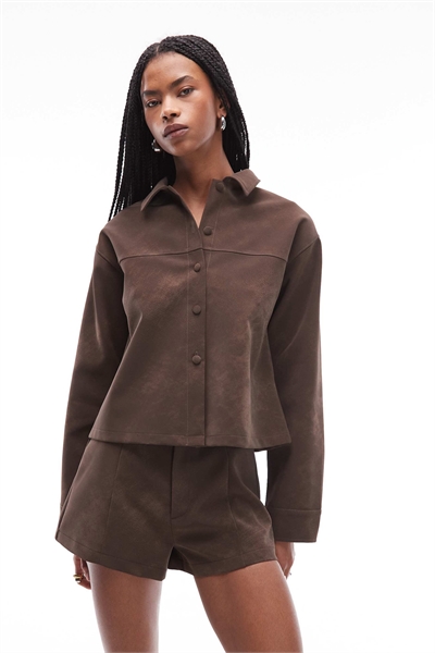 Рубашка свободного кроя с эффектом текстурированной кожи в стиле «микс-энд-матч» артикул 149436192