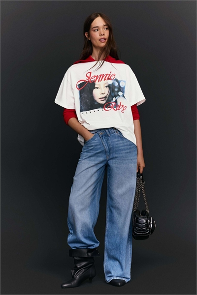 Футболка Jennie Ruby с коротким рукавом и принтом в стиле оверсайз артикул 155972815