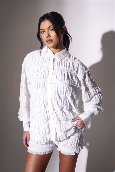 Рубашка с рюшами и длинными рукавами артикул 155532616