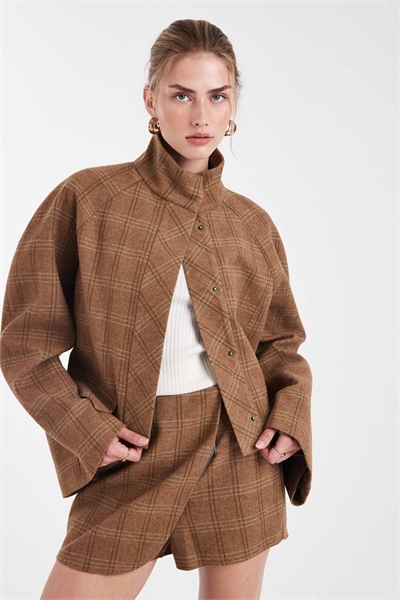 Короткая куртка с воротником-воронкой, скроенная по фигуре co-ord артикул 147561595