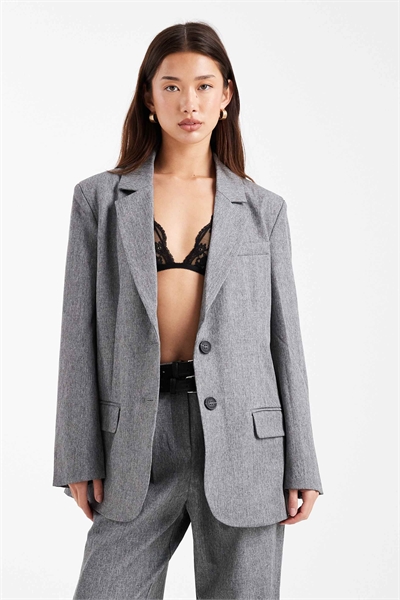 Блейзер в стиле «манси» с объемными карманами co-ord артикул 147012391