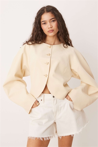 Блейзер с высоким воротником и рукавами-коконами, с пуговицами в виде золотых морских звезд артикул 142911227