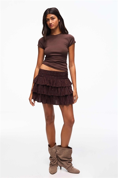 Мини-юбка с блестящими оборками артикул 156110666