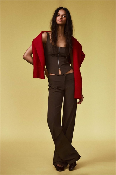 Брюки с низкой посадкой и поясом артикул 156267795