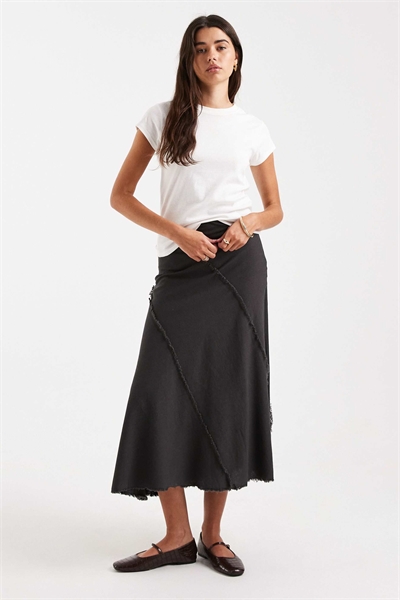 Молодежная макси-юбка с фактурной поверхностью артикул 154972477