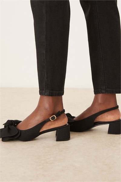 Туфли с символическим бантиком, открытым задником и каблуком средней высоты артикул 152387295