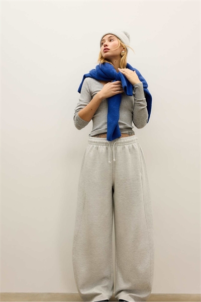 Брюки-джоггеры с широкими брючинами артикул 154970080