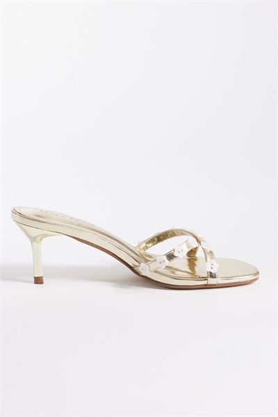 Сандалии на низком каблуке с бусинами артикул 153839265