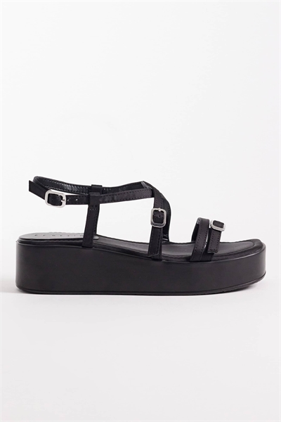 Плоские сандалии Fleetwood на ремешках артикул 153018672