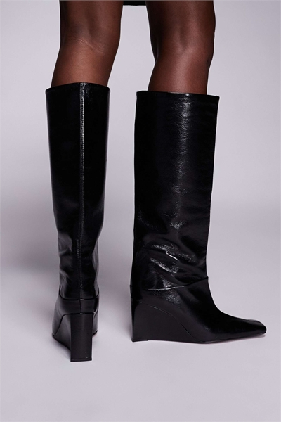 Ботинки Clarissa на танкетке из кожи премиум-класса с заостренным носком артикул 149663286