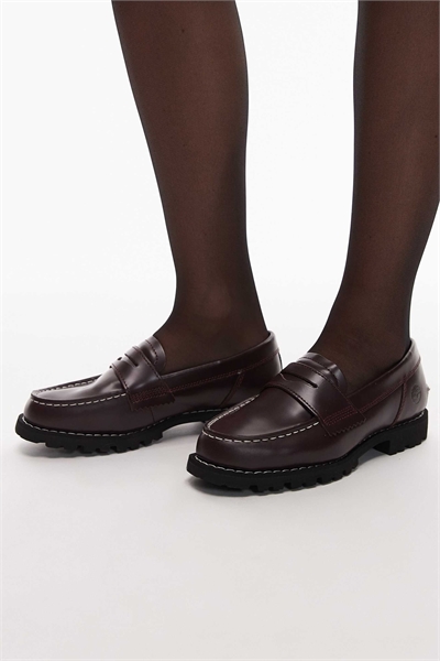 Лоферы «Penny» от Noreen с контрастной отстрочкой артикул 149507714