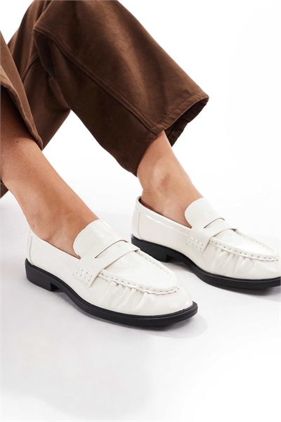 Лоферы Hershe с рюшами артикул 147761686