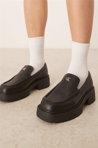 Лоферы с массивной подошвой артикул 143294926