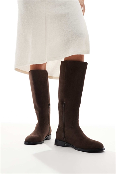 Изысканные сапоги для верховой езды Scarlett из замши шоколадного цвета артикул 147693409