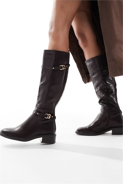 Шикарные сапоги для верховой езды с пряжкой латте шоколадного цвета артикул 147791953