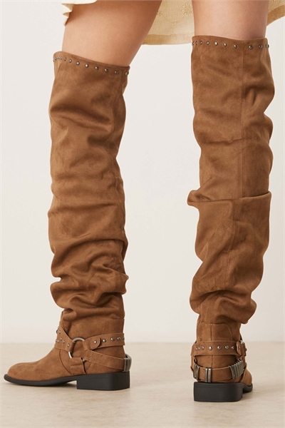 Сапоги выше колена Kimmy из искусственной замши с ремнями, песочного цвета артикул 147084086