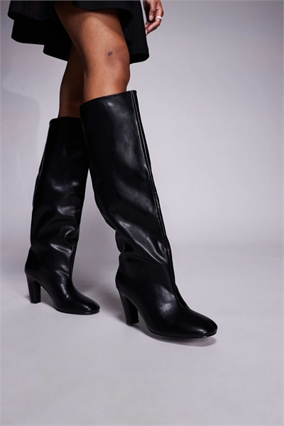 Ботинки на каблуке с круглым носком до колена, черного цвета, из полиуретана артикул 147785985